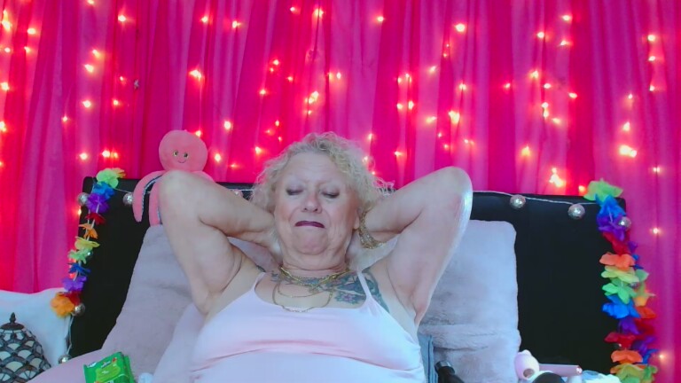 XoXMandyXoX's Streamate show and profile