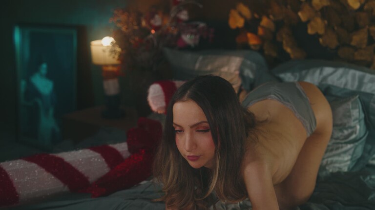 Noya's Streamate show and profile