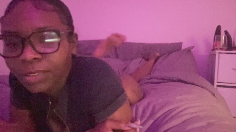 Jayelovesmoney's Streamate show and profile