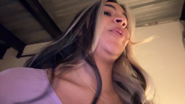 AuraSousa's Streamate show and profile