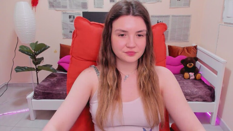 Reneswee's Streamate show and profile