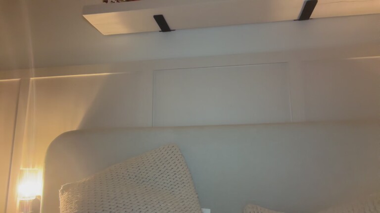 PrettyGreenEyesUK's Streamate show and profile